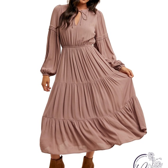 Elegant Mauve Maxi Dress - Picture 1 of 7